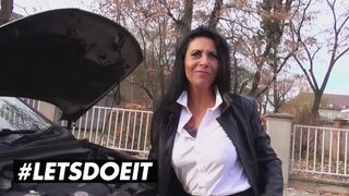 Lady Paris Massive Tits Bounce Outdoor Doggy Frenzy
