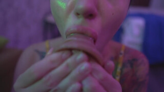Russian Tattooed Chick Deep Throat Blowjob