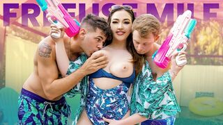 Stepmom Begs Soldier StepSon for Creampie Homecoming
