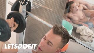 Therese bizarre's teen pussy is deeply fucked in the sauna