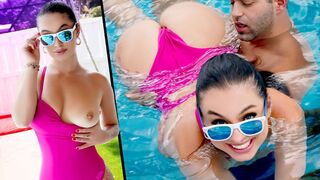 Training with the hot coach - fucking my big ass testing my stamina