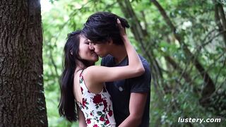 Blowjob Slut Fucked Hard Deep In Steamy Woods
