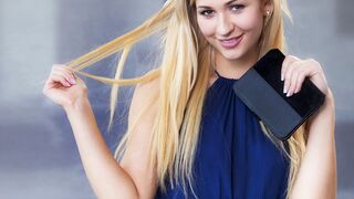 Tracy Lindsay's blonde seduction in a hot sensual game