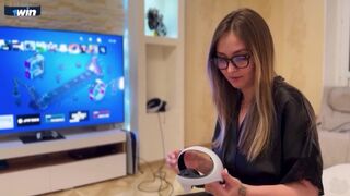 Screw your naive stepmother in virtual reality