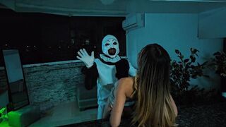 Halloween-i rémálom: Natalia lefektetése alvás közben