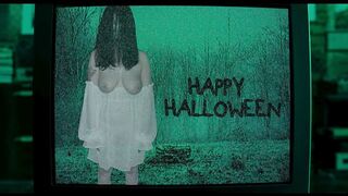 Ne nézz Halloweenkor, mert Sadako már a bőrödön van