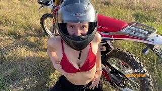 Hot biker chick sucks the biker in the enduro field