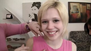 Dundi ribanc és barátnői kényeztetik Rocco hatalmas farkát – Denni Zsófi és Rocco Siffredi perzselő jelenete a Milf Channelen