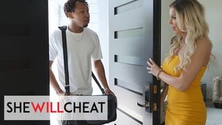 Forró MILF hatalmas farokkal a profi ágyban a She Will Cheat oldalon